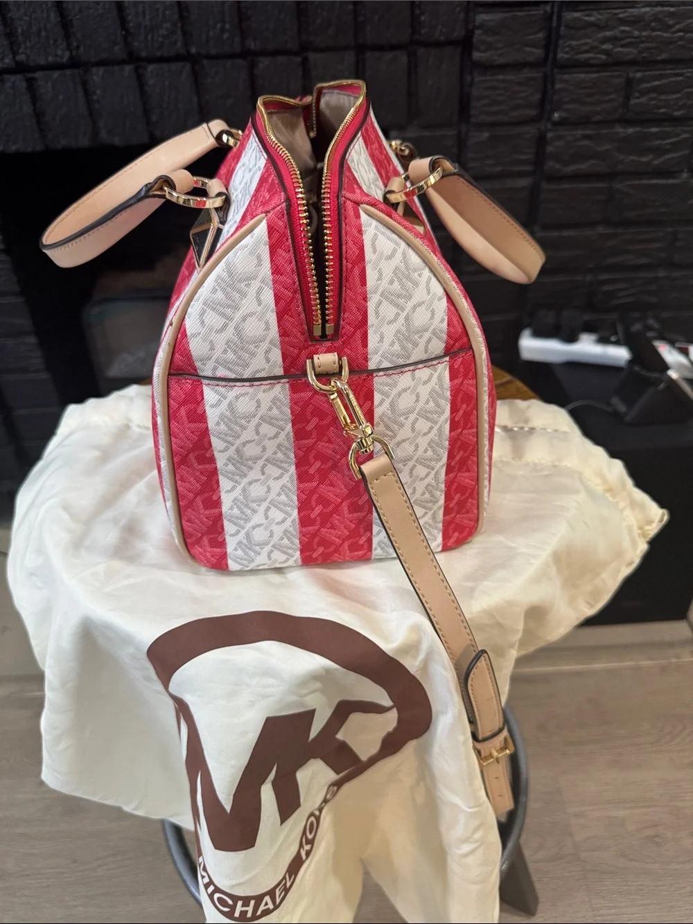 Michael Kors stylish michael